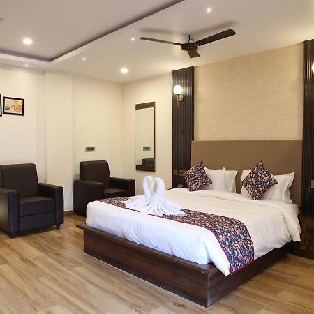 Dakshin Suites Srikakulam Kültér fotó