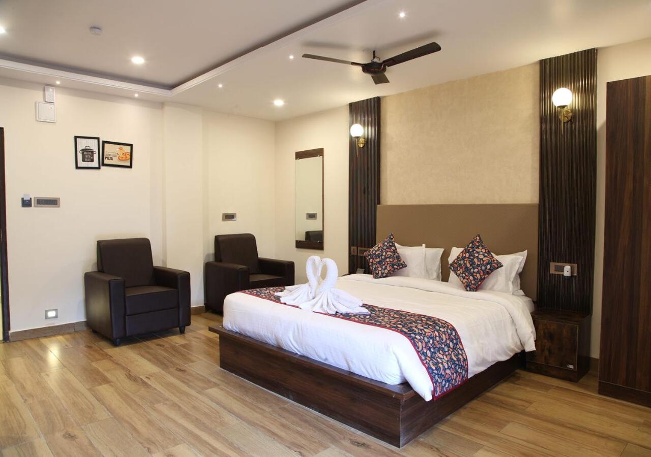 Dakshin Suites Srikakulam Kültér fotó